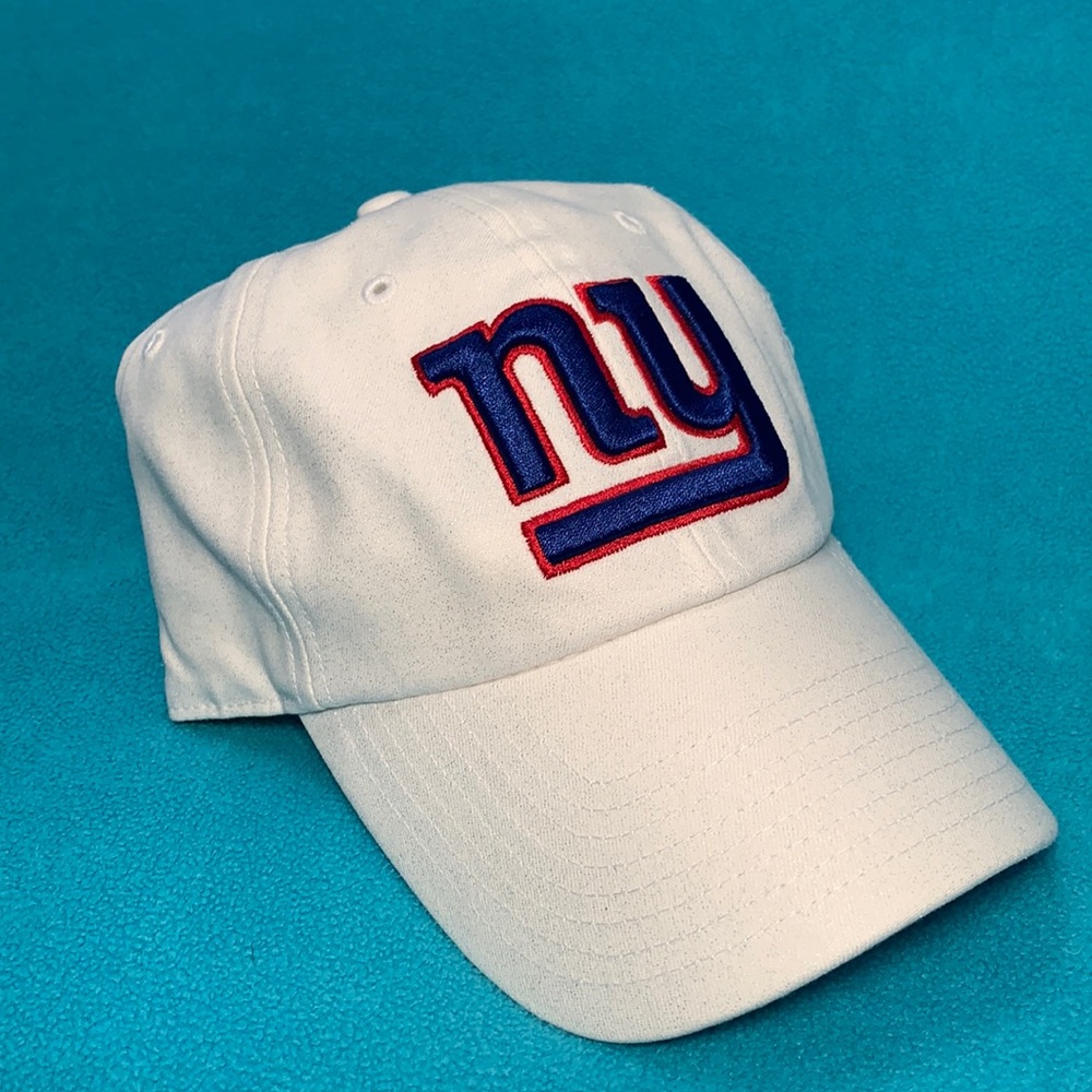 NWOT-OS-47 Brand-white, sparkle, NY Giants hat